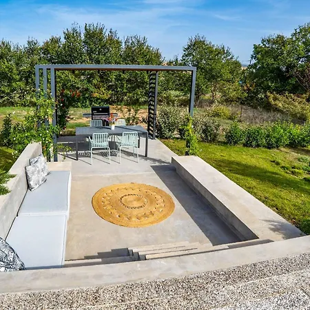Earth Villa